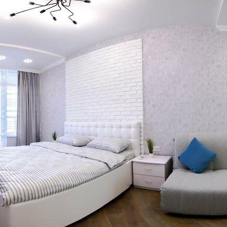 Skyview Apartments Odesa Exterior foto